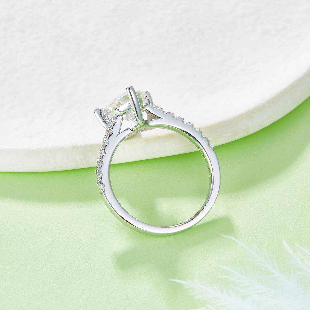 Micro inlaid triangle S925 silver plated white gold moissanite diamond women's ring 2.0 carats D-grade